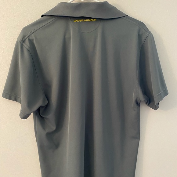 Under Armour polo - Picture 3 of 4